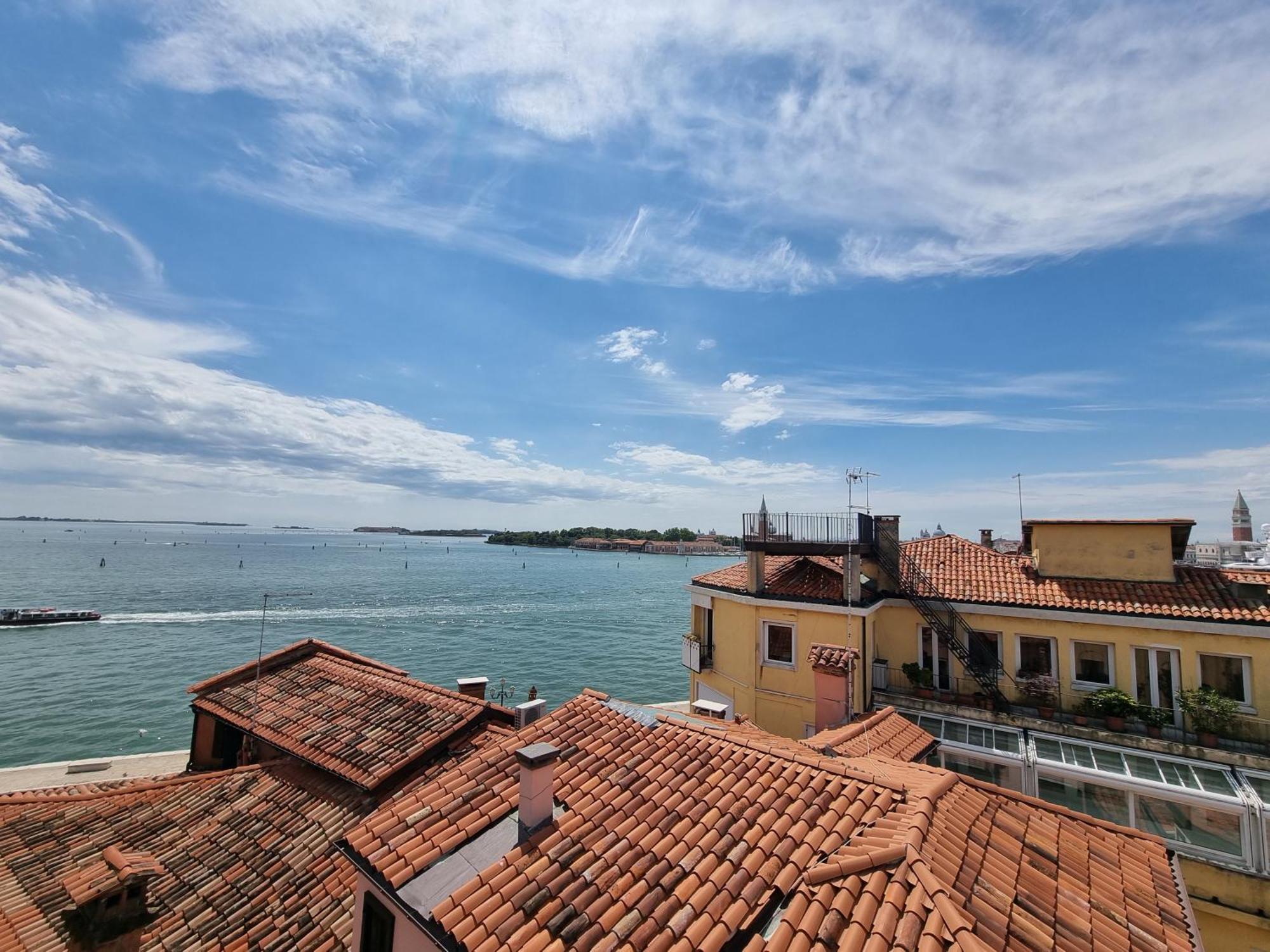 Biennale Terrace Apartamento Veneza